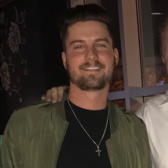 Meet your Posher, Brock - Picture 1 of 1